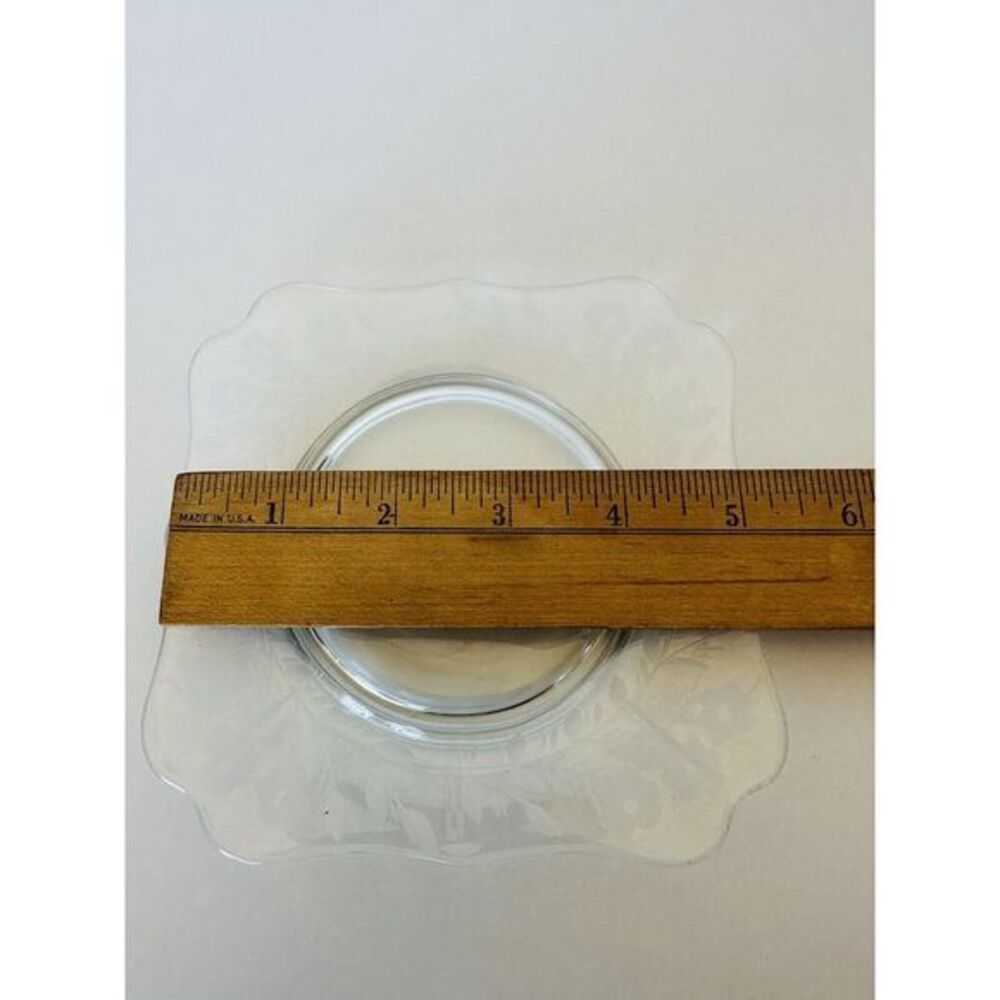 Square Clear Glass Etched 5" Plate Scallop Edge With Floral & Leaf Design VTG - Picture 5 of 6